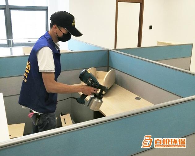 百悅環(huán)保推薦：汽車車內(nèi)如何除甲醛，甲醛又從哪來？